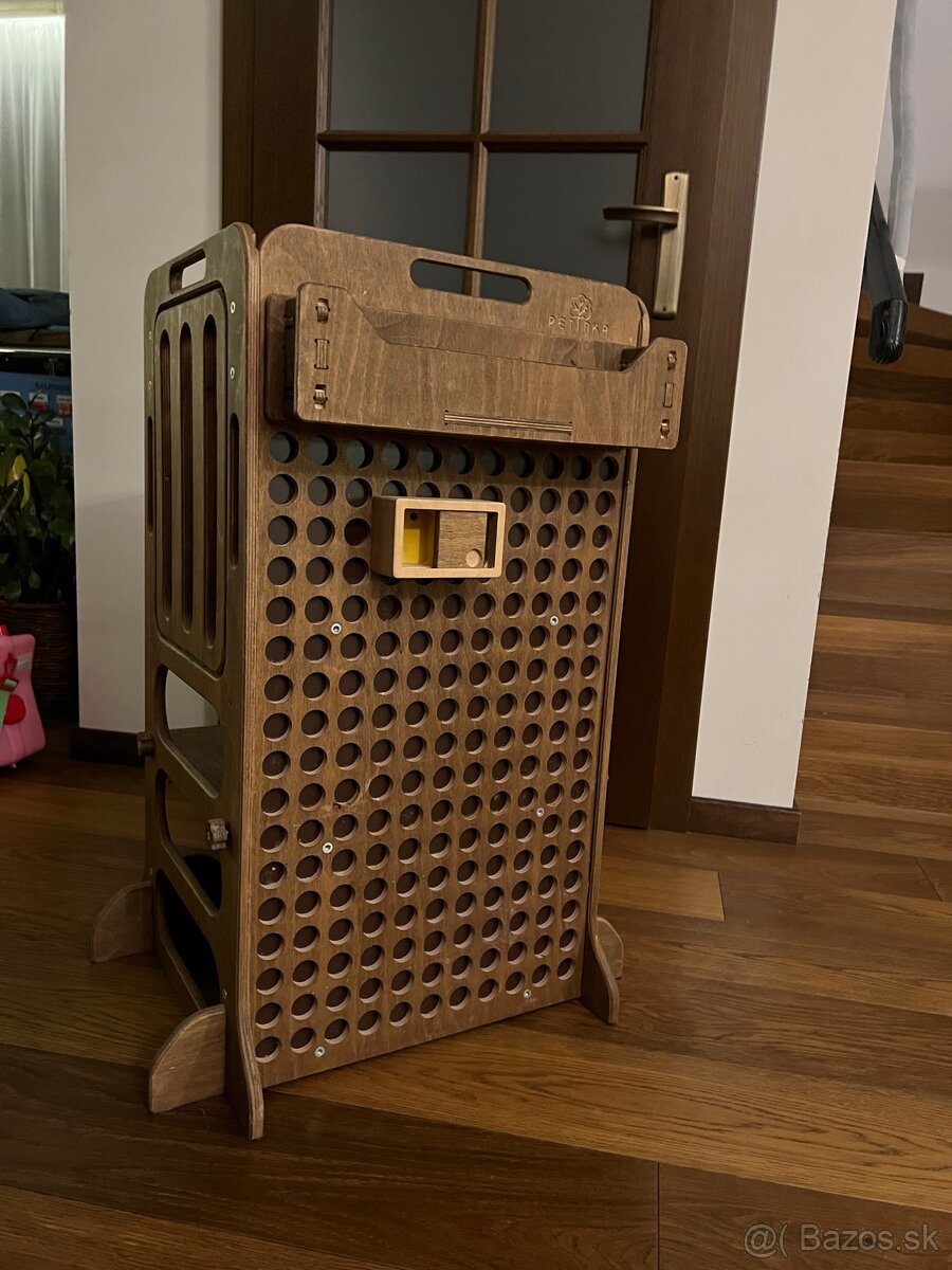 Petinka učiaca veža