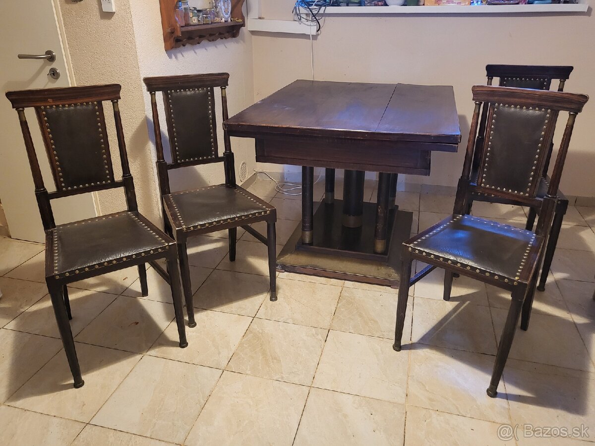 Starožitný rozťahovaci stôl a stoličky