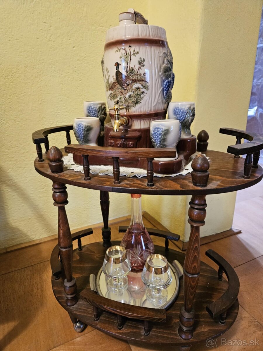 Retro servírovací stolík