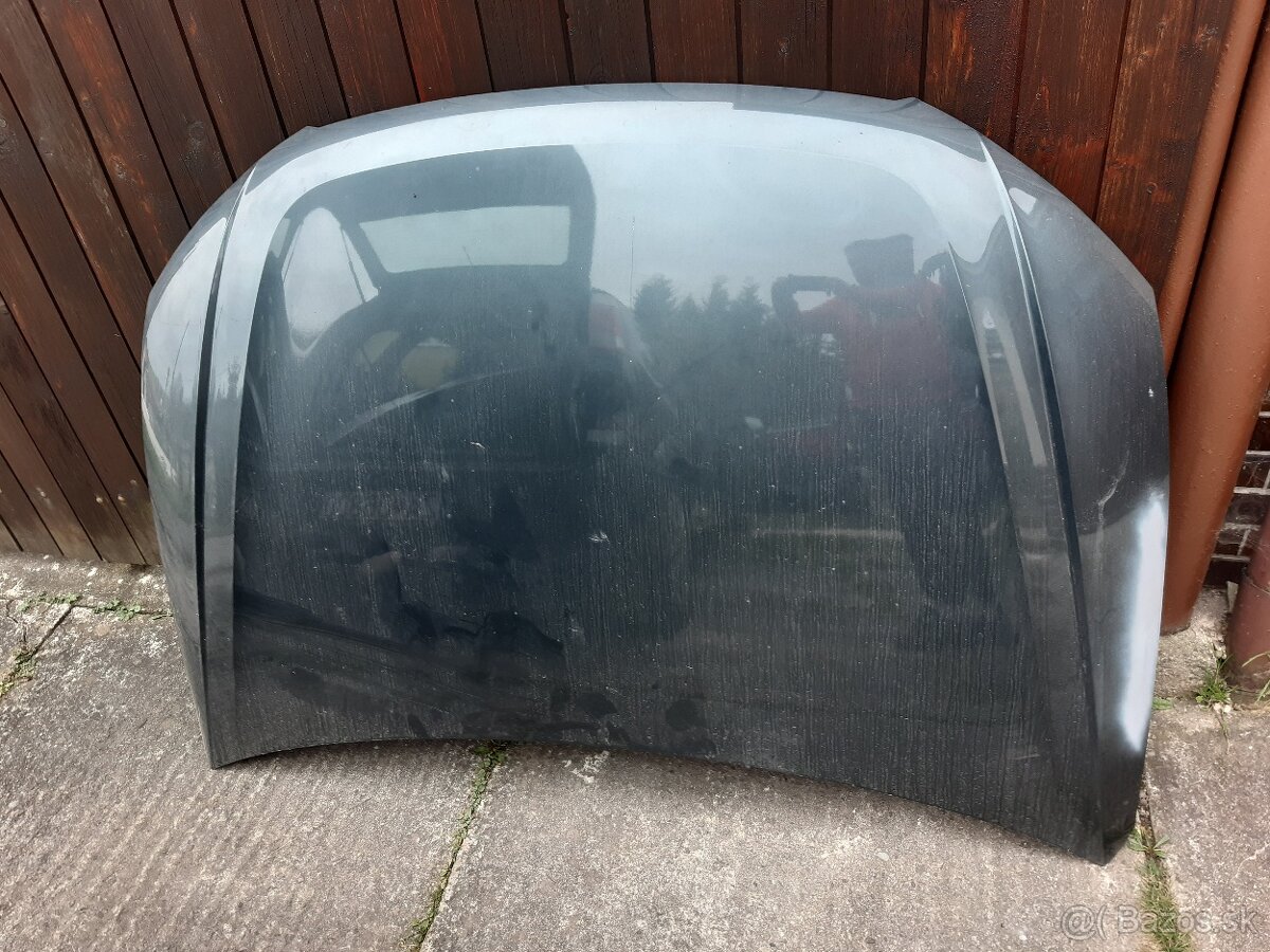 seat ateca predna kapota