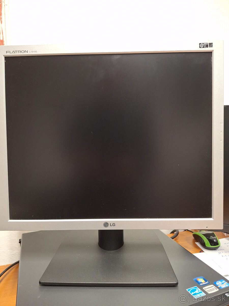 Monitor LG Flatron 19"