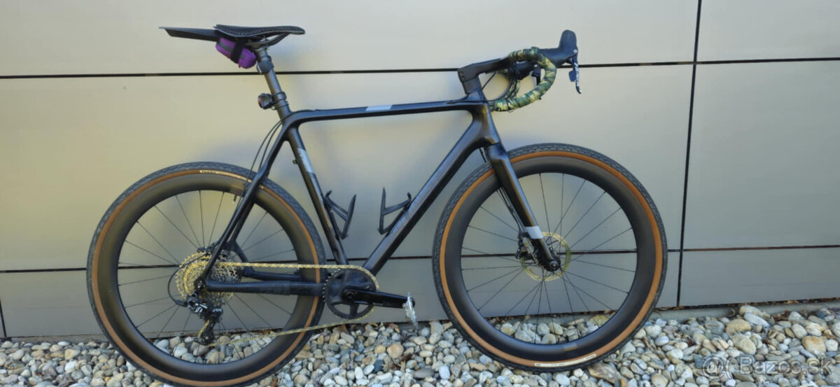 Grvael Planet X XLS karbón kolesá/wattmeter