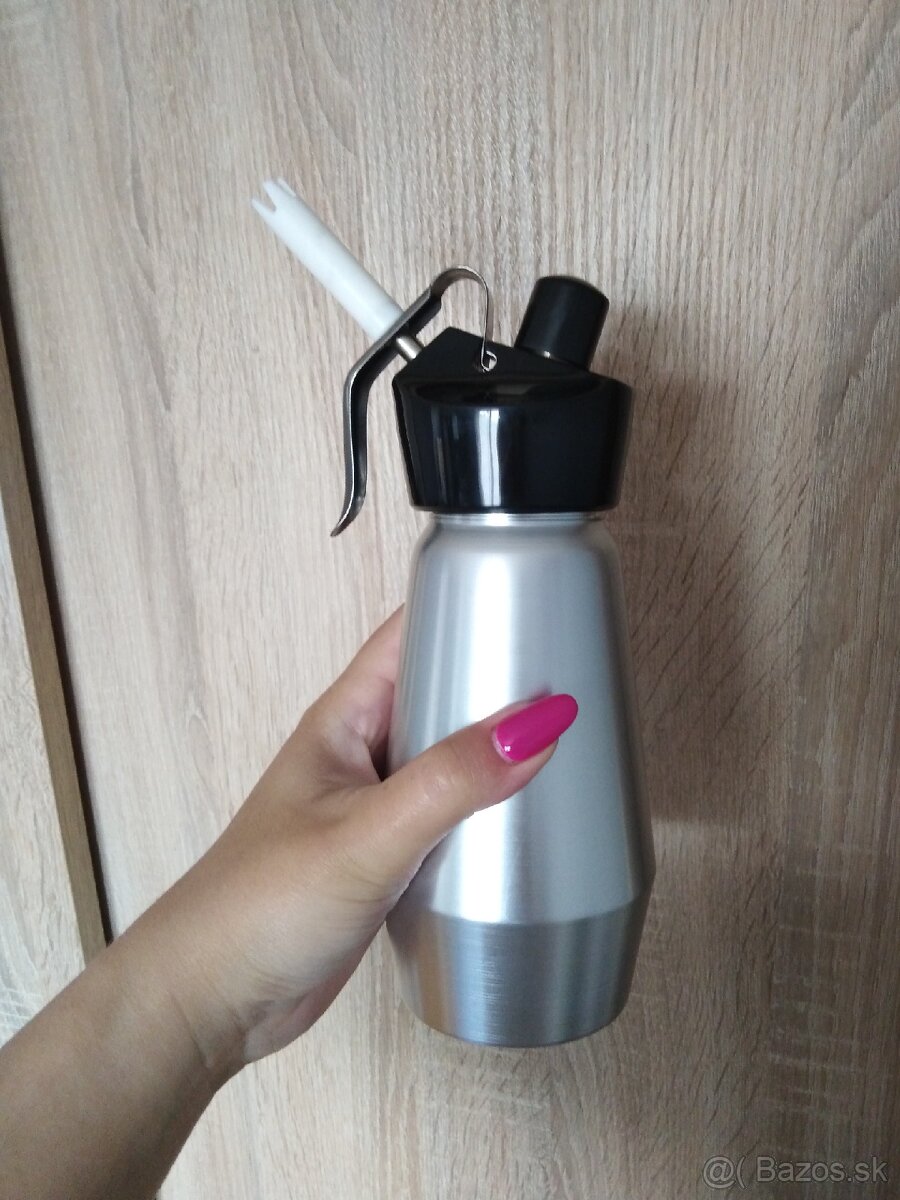 Fľaša na šľahačku