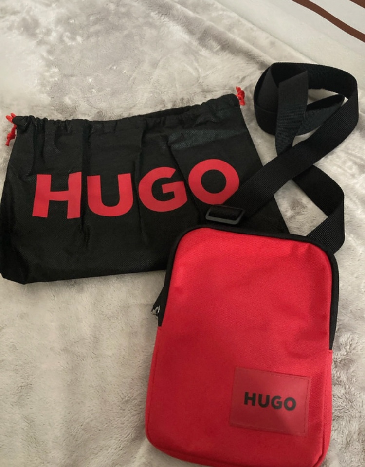 Hugo originál crossbody taška