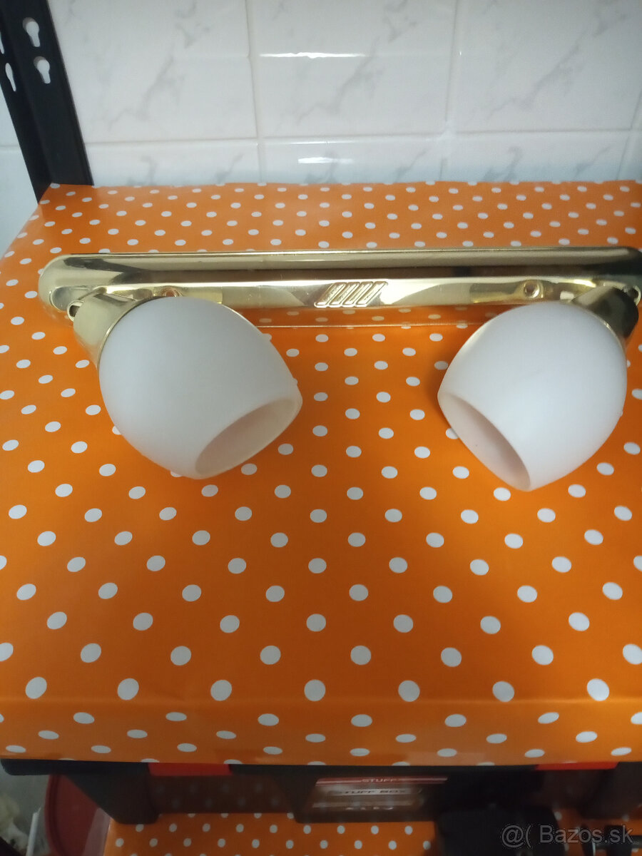 Nástenná lampa