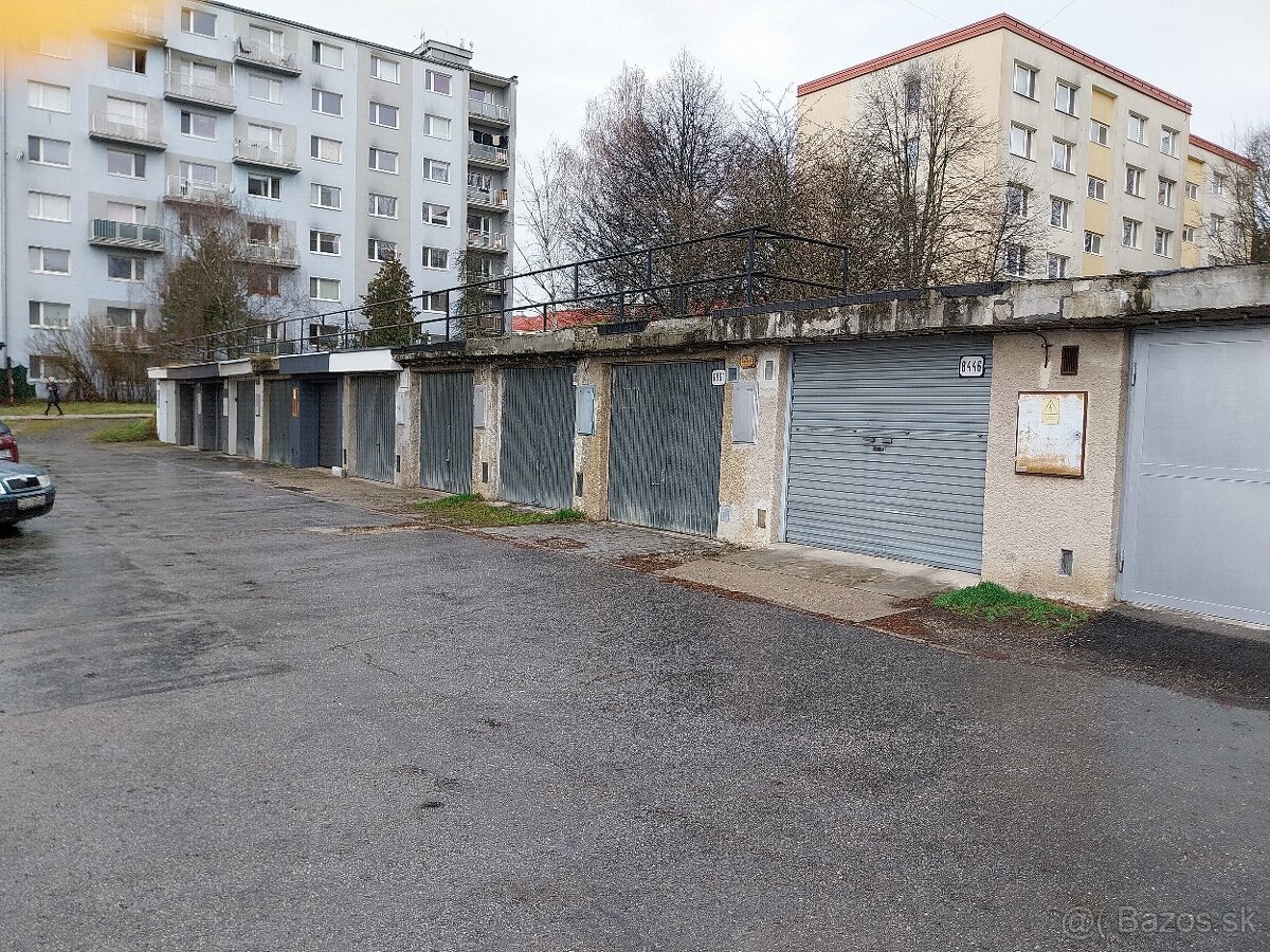 Garáž vo Zvolene