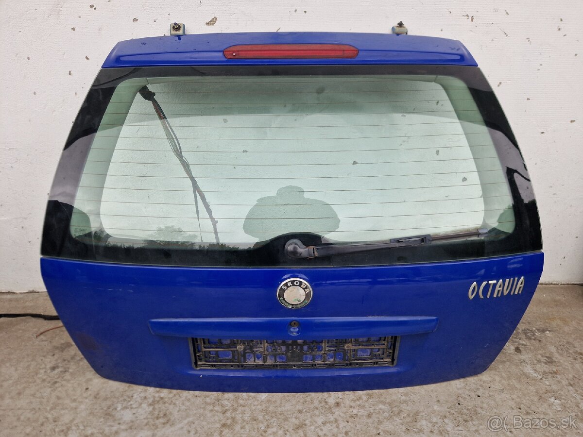 Škoda Octavia 1 I kombi zadné kufrove dvere