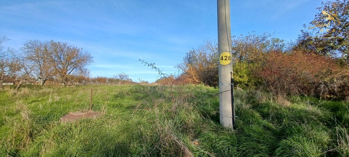 ZNÍŽENÁ CENA - Pozemok s inžinierskymi sieťami Žemberovce /
