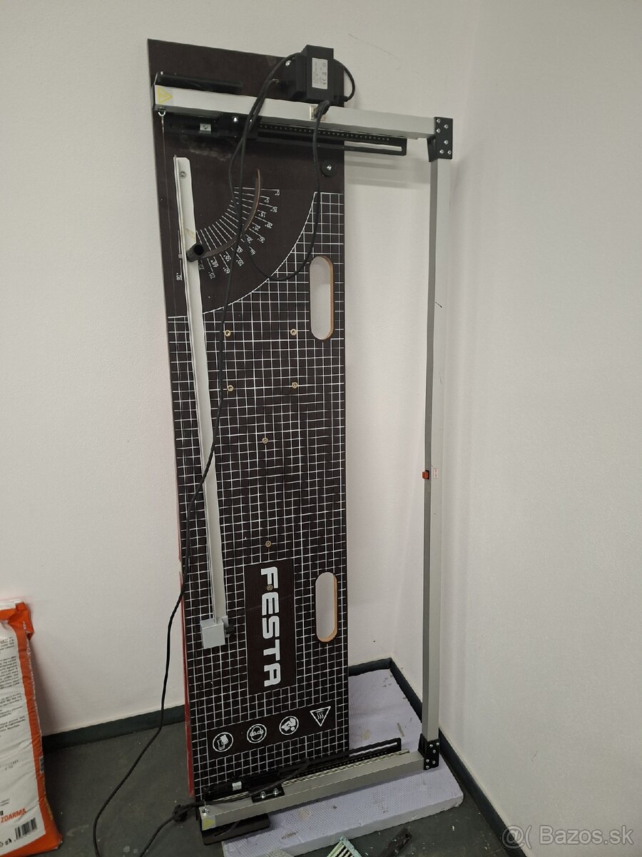 Rezačka na polystyrén