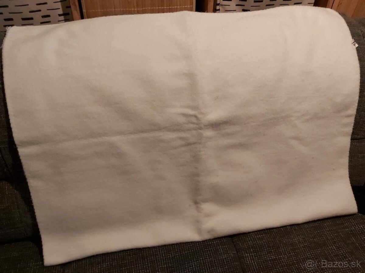 bielunka deka Larisa do kocika