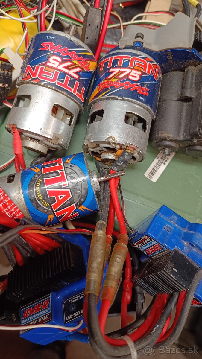 Traxxas regulator evx2 motor 775 servo 2056