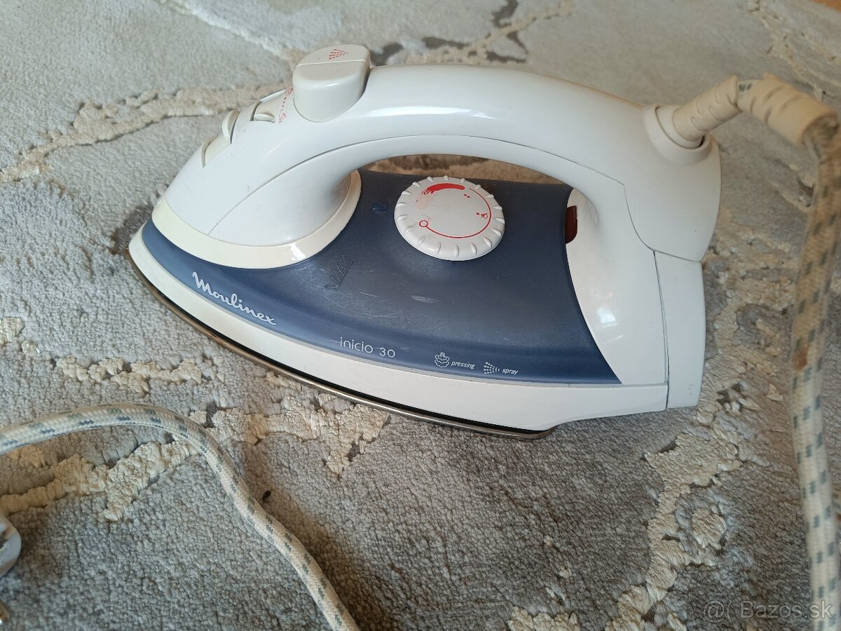 Žehlička Moulinex