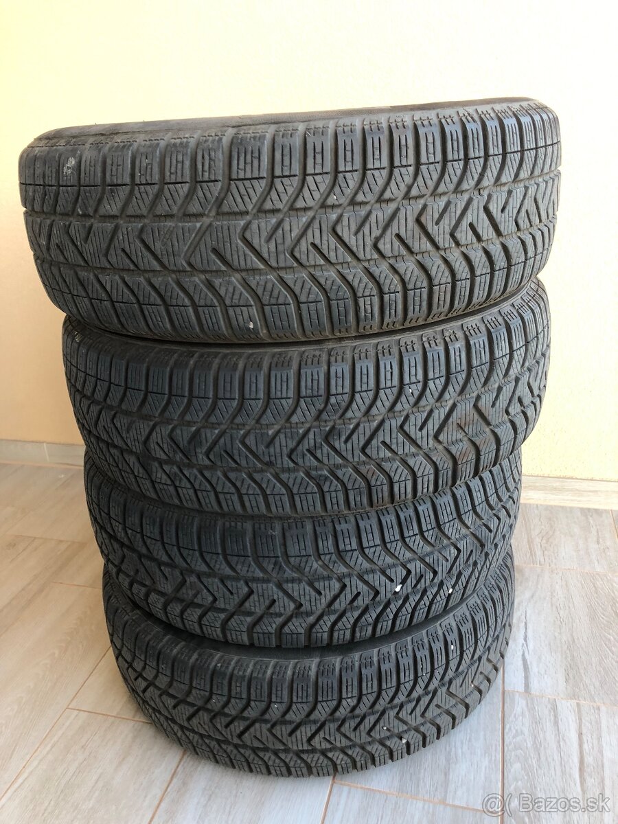 Zimné pneu 195/65 r15 Pirelli