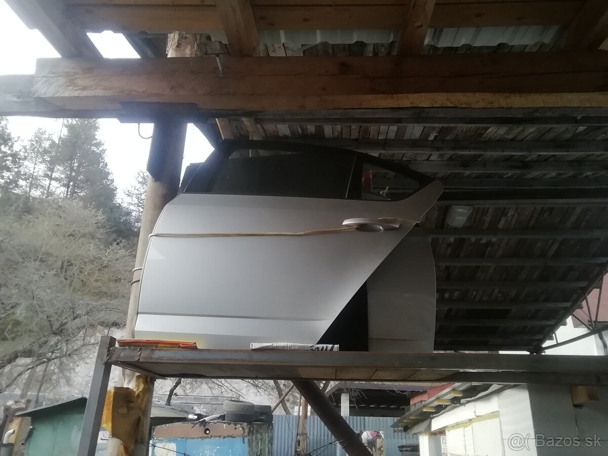Octavia 3 dvere ľavé zadné sedan