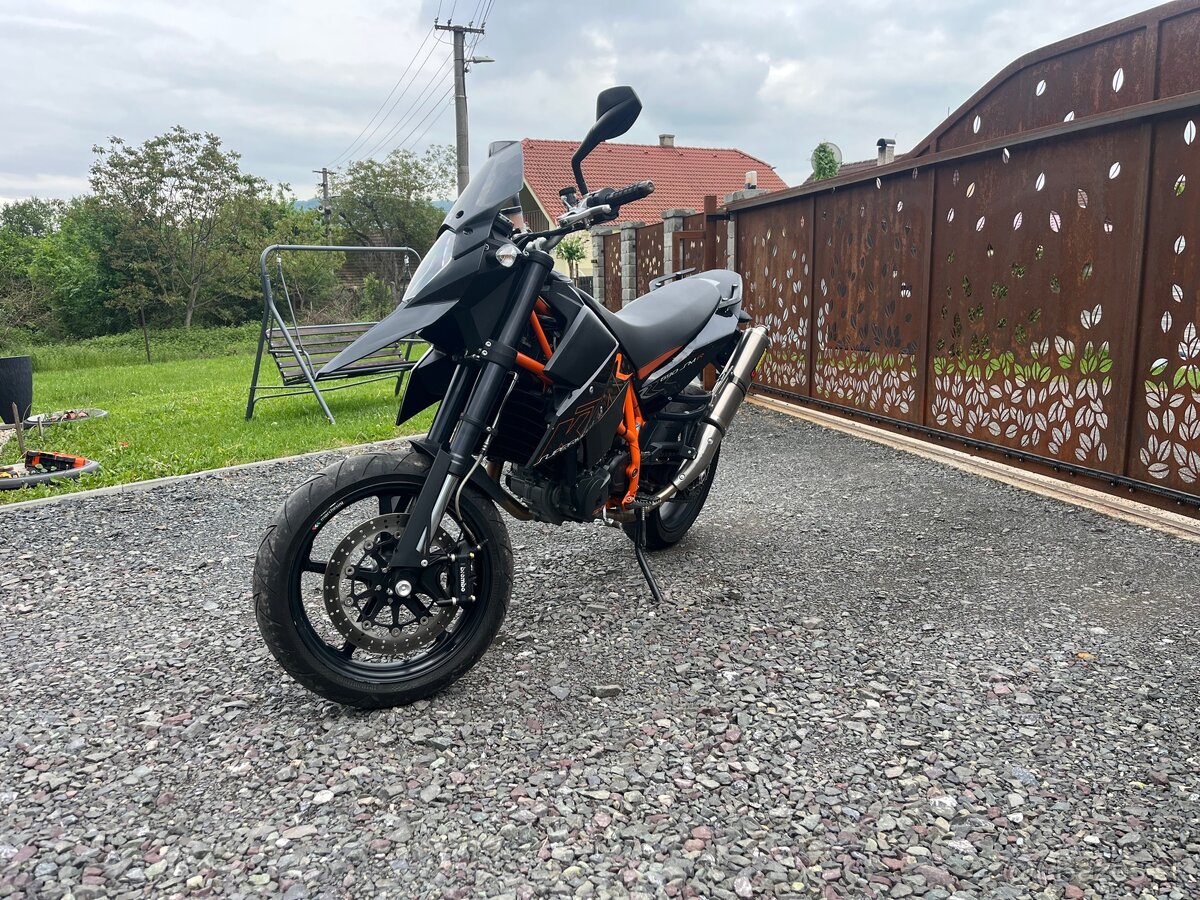KTM 690 SMC-R