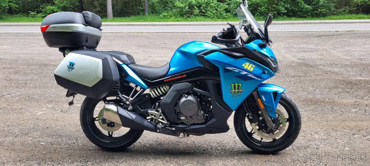 CFMOTO 650GT Prémium.