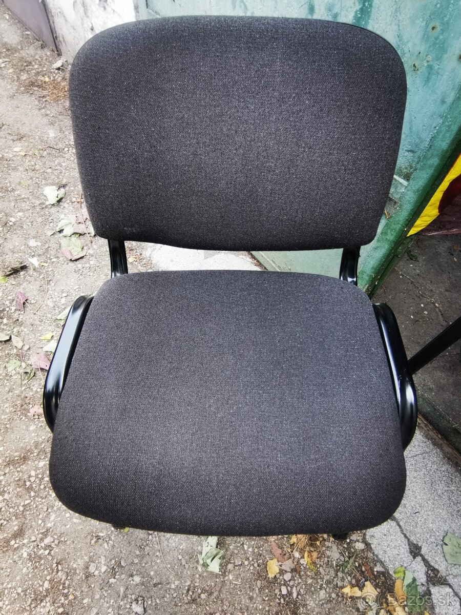 Konferenčná stolička