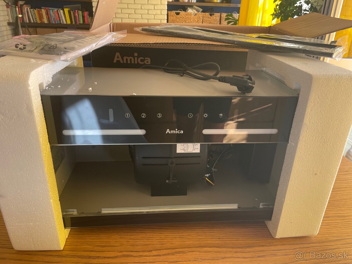 Predam novy digestor Amica SIO 655