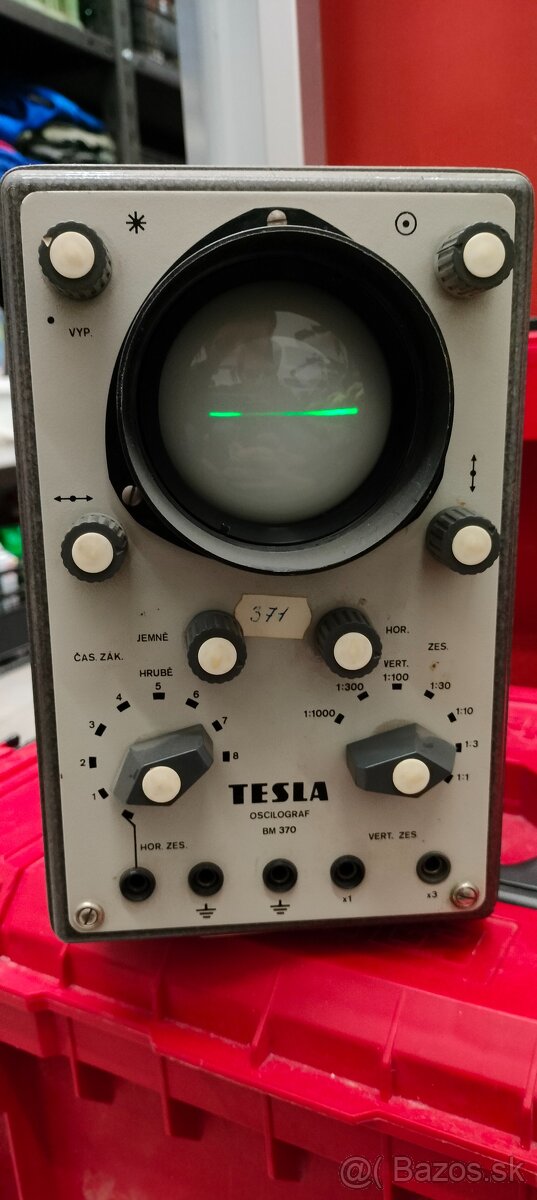Osciloskop Tesla BM370