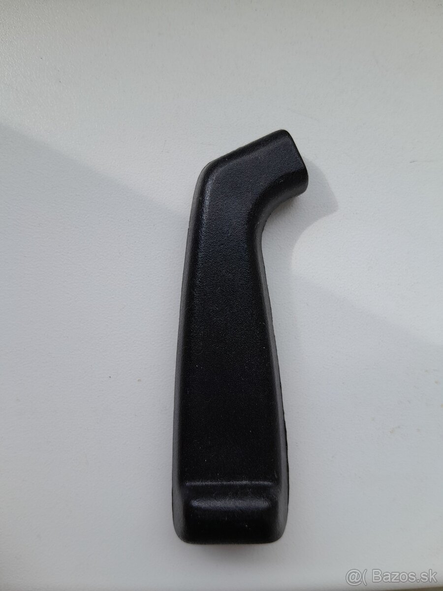 Predám na Ladu samaru 2108 novú páčku spätného zrkadla