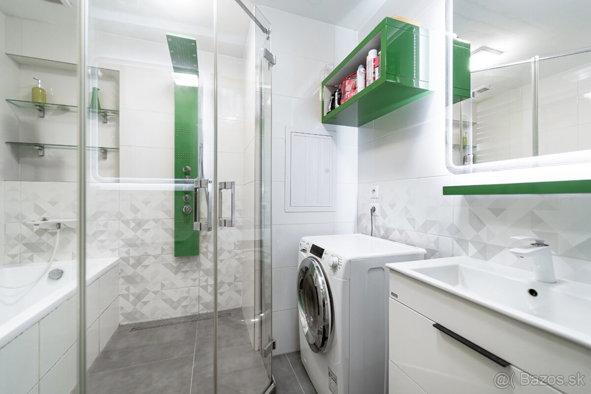 Ponúkame na PREDAJ moderný 3 izbový byt v centre mesta Košíc