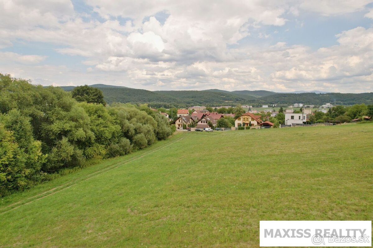 Stavebné pozemky v Rakytovciach, 11.182 m2