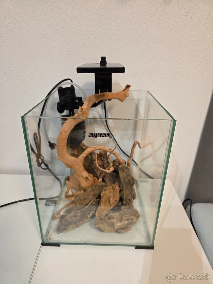 Predám akvárium