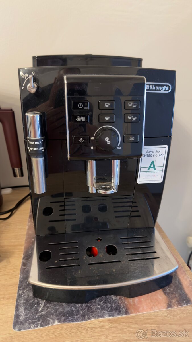 Plnoautomaticky kávovar Delonghi