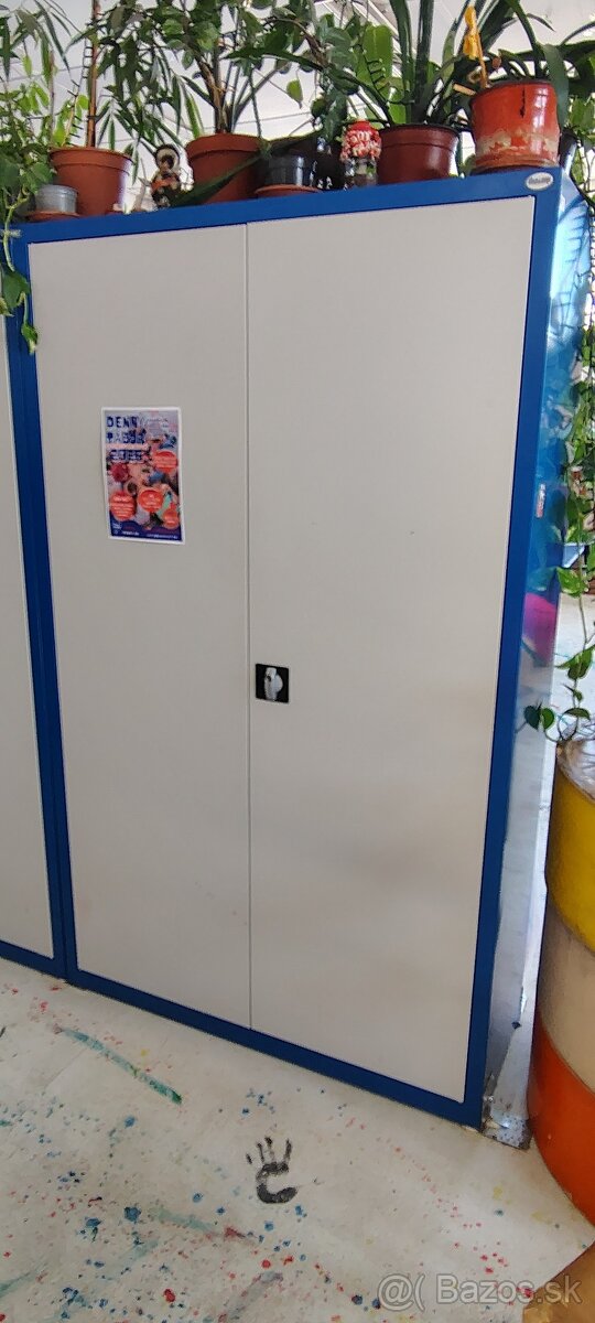 Predám kovovú škriňu