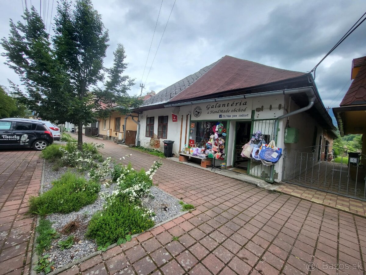Predaj dvojdomu v centre Varína
