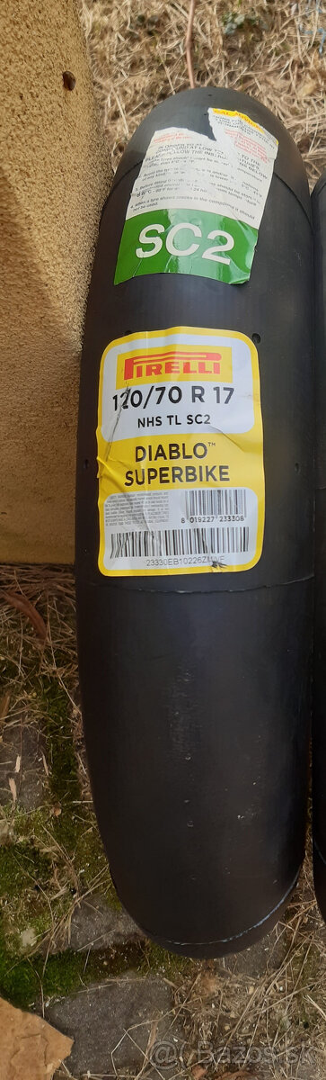 Nová pneumatika PIRELLI DIABLO SUPERBIKE SC2 120/70R17