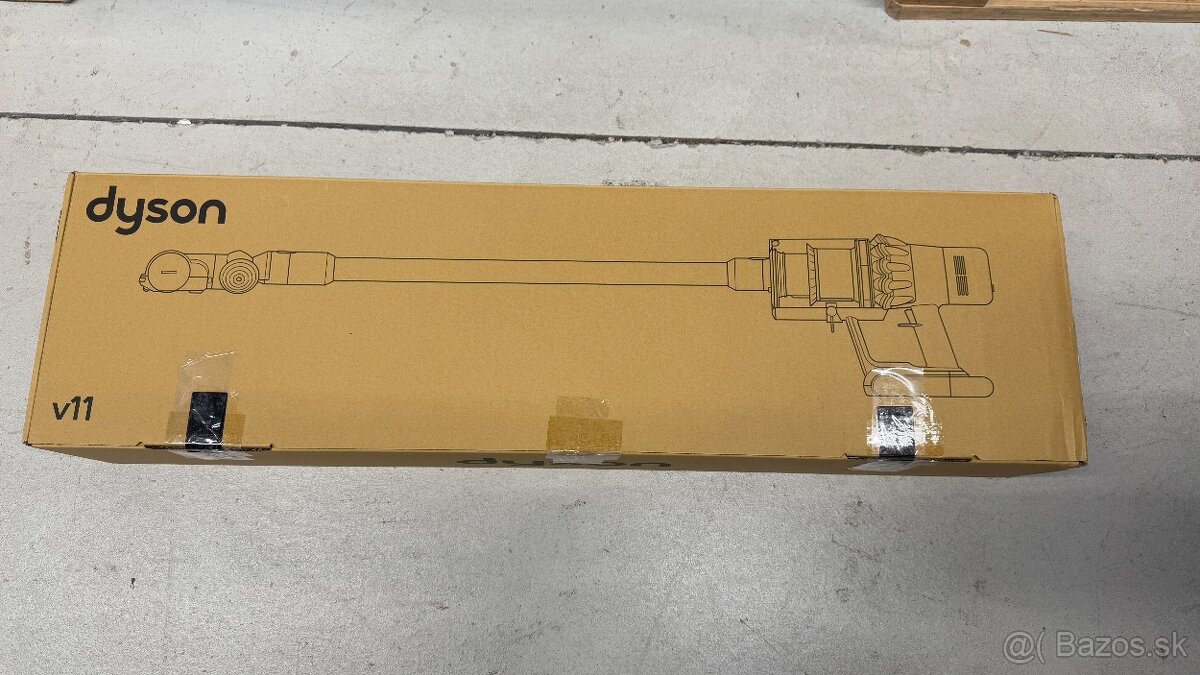 Dyson V11 Extra _REZERVOVANÉ_
