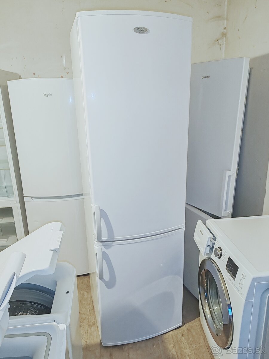 Predám chladničku Whirlpool 200cm