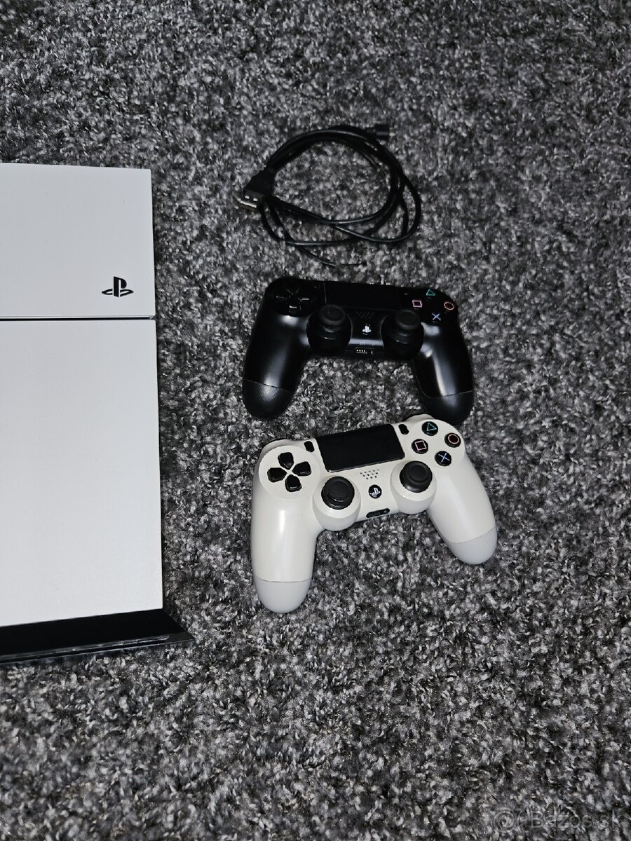 PS4