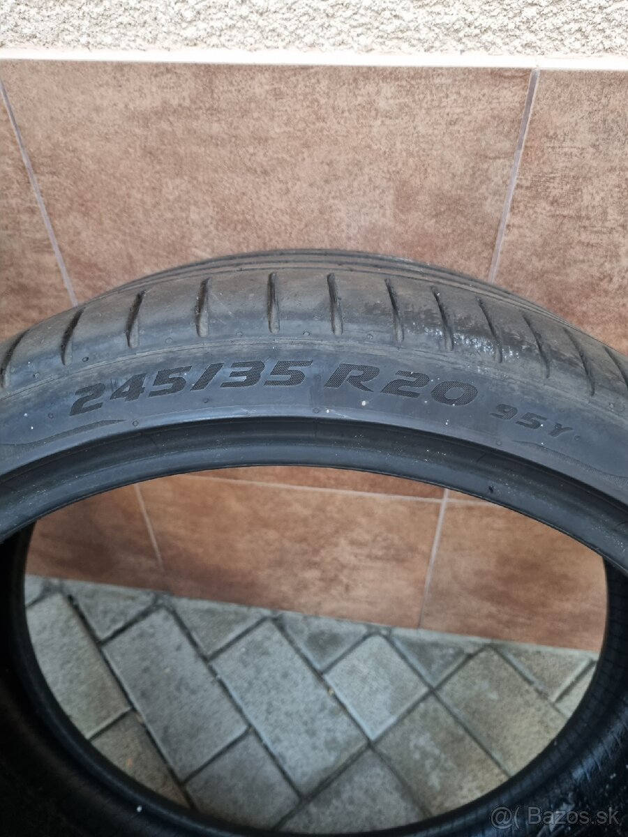 Pirelli P zero 245/35 R20 95Y