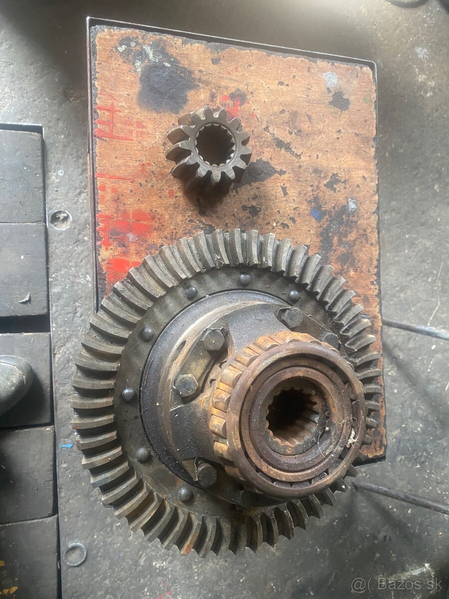 Zetor diferenciál ,satelitný kôš 6911,6711,5711 ine