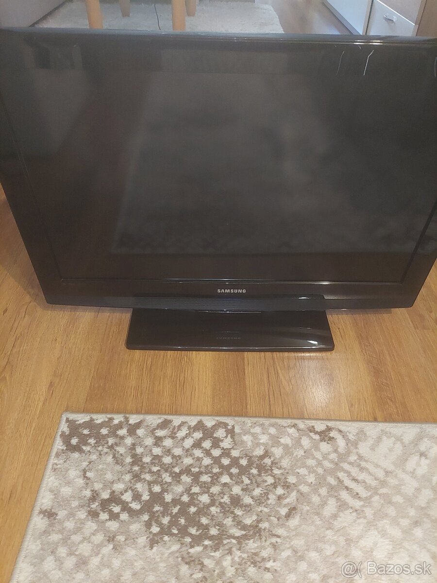 Trlevizor SAMSUNG