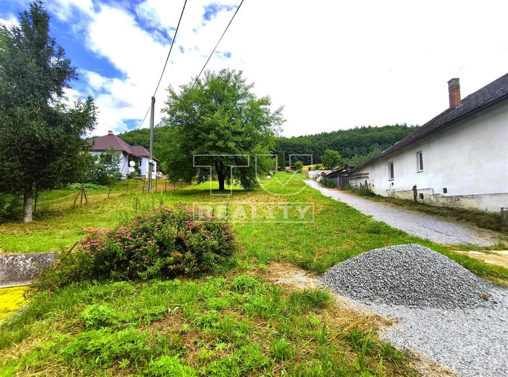 Stavebný pozemok 15 min. od Prešova, Brežany, 1020 m2