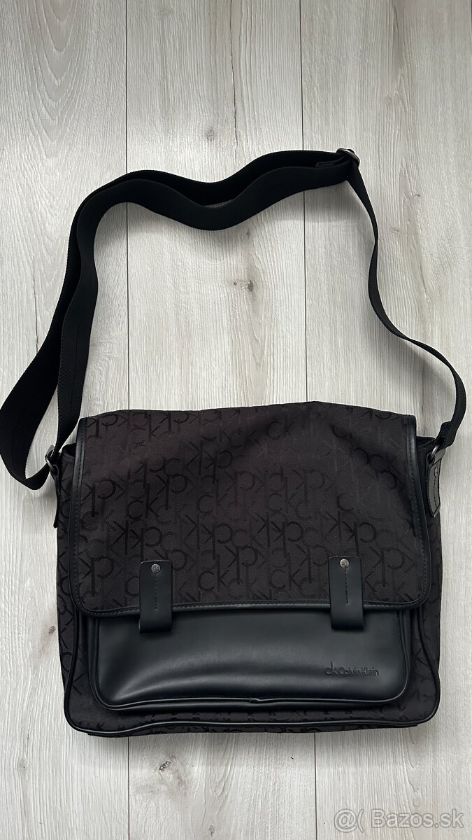 Kvalitná unisex,taška cez rameno CALVIN KLEIN