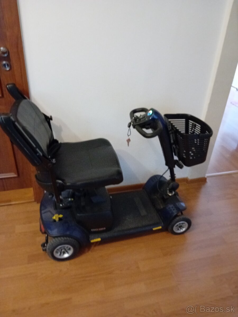 Elektricky skúter pre seniorov