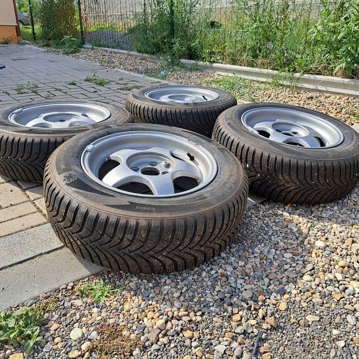 195/65r15 zimné