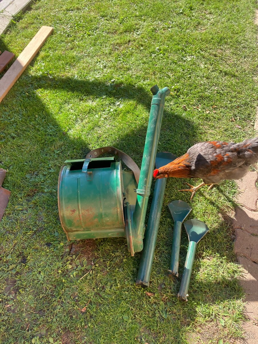 Predam stary ručný rozprašovač.