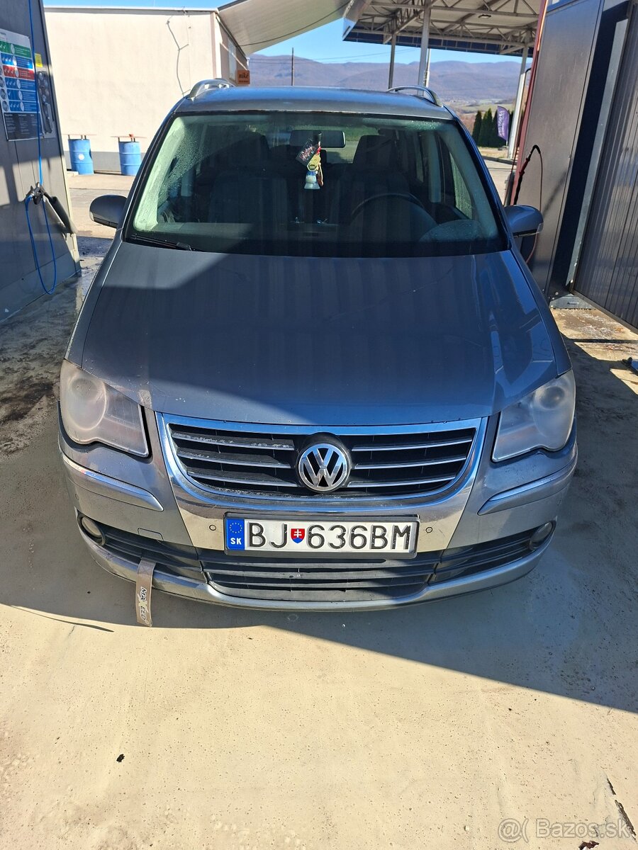 Volkswagen touran 2tdi 7miestny