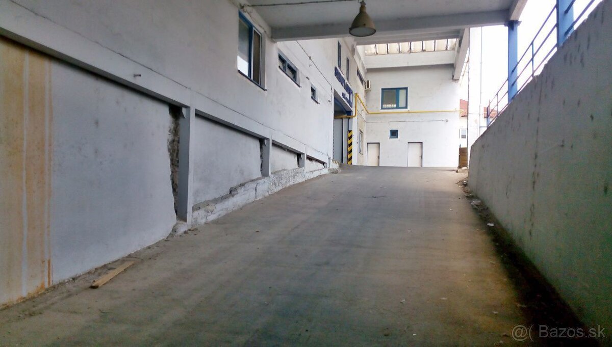 Skladové priestory, Nové Mesto nad Váhom, 480m2