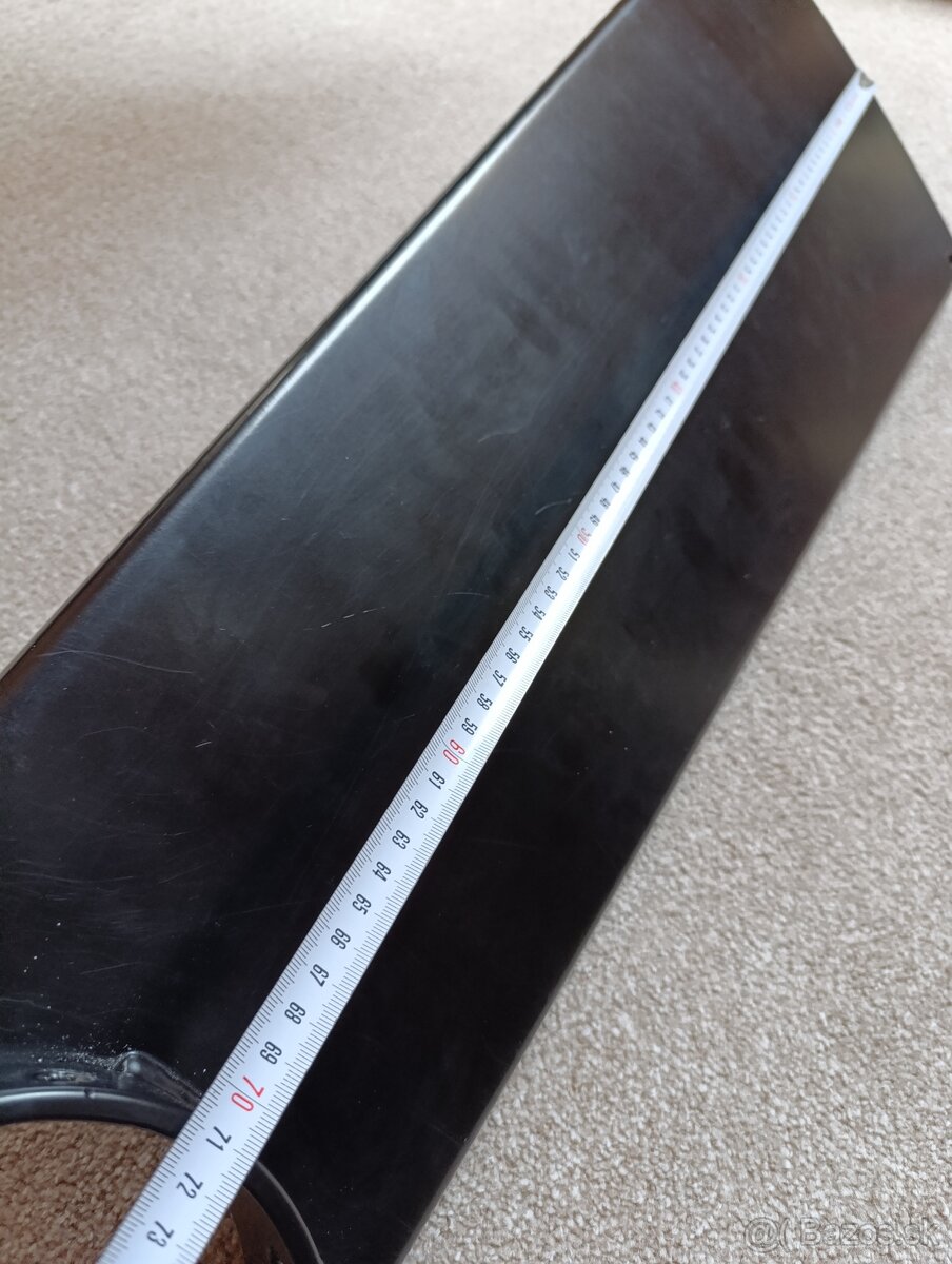 Schodové stupnice komaxid