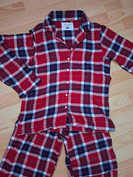 Kárované pyžamo F&f