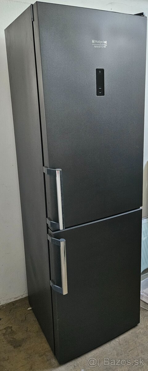 Hotpoint Ariston celochladnička 192cm