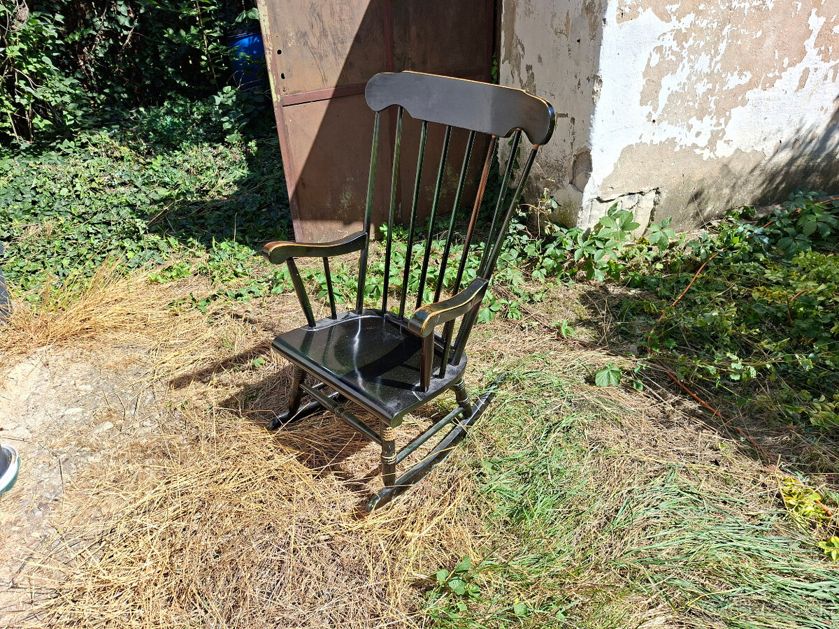 starožitné houpací křeslo K99