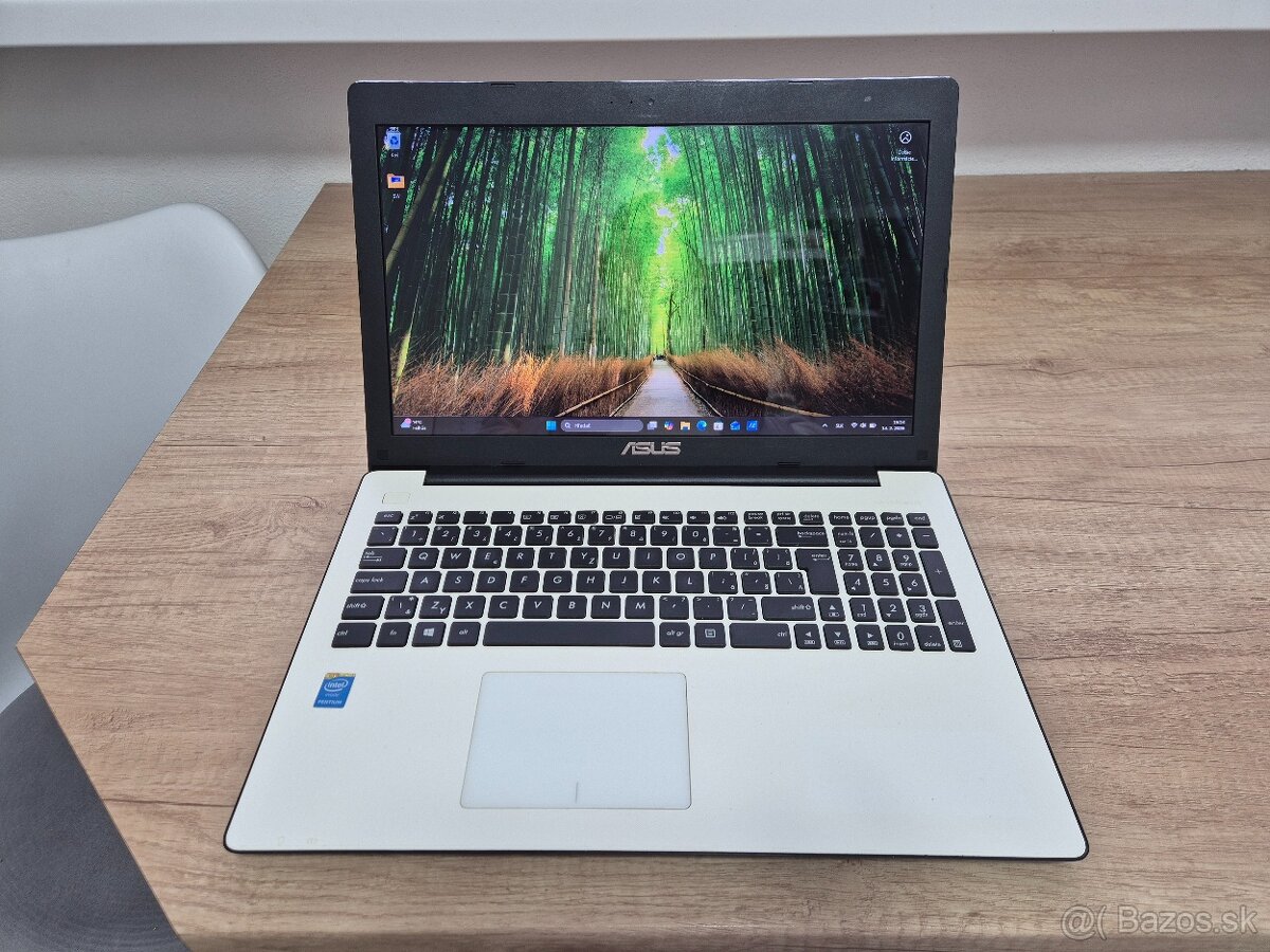 Asus X553MA /Intel Pentium N3540/8GB RAM/HD/SSD+HDD