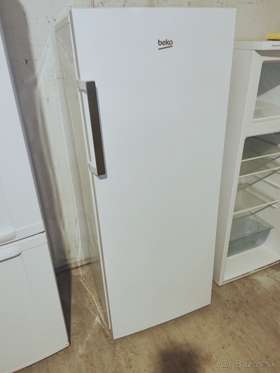 Predám chladničku Beko 150cm